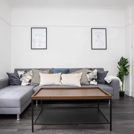 Modern 2 Bed Apartment In Prime Camden Sleeps 6 London Exterior photo