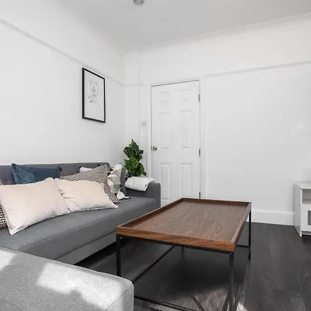 Modern 2 Bed Apartment In Prime Camden Sleeps 6 London Exterior photo