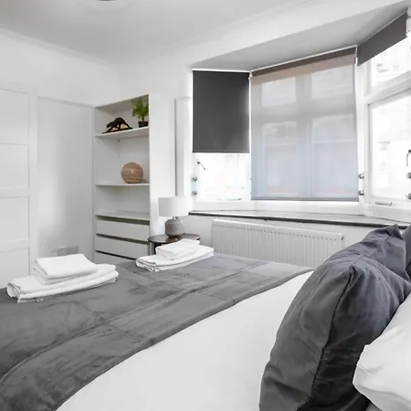 Modern 2 Bed Apartment In Prime Camden Sleeps 6 London Exterior photo